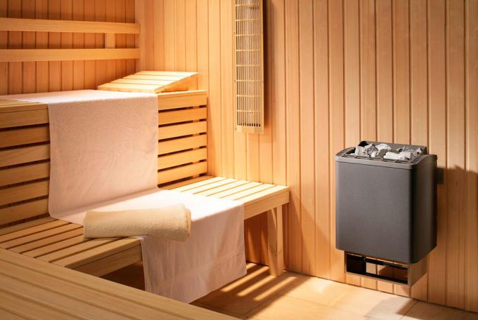 Sauna v byte s rukami: počítačovým a komunikačným zariadením