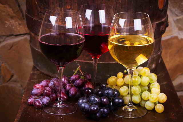 14 recepty na domáce vína z hrozna