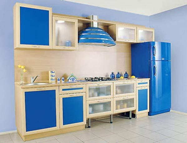 Modrá kuchyňa (35 fotografií): videonávod na zdobenie interiérového dizajnu v tmavých farbách vlastnými rukami, cena, fotografia