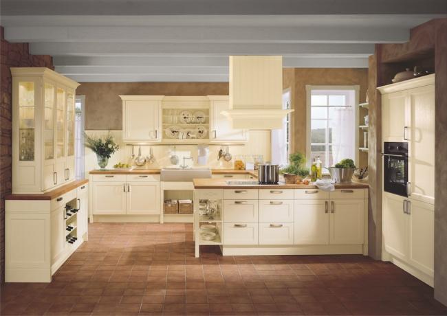 Vanilková kuchyňa (41 fotografií): Návod na inštaláciu DIY, ako kombinovať s odtieňmi čokolády, dizajn, cena, video, foto