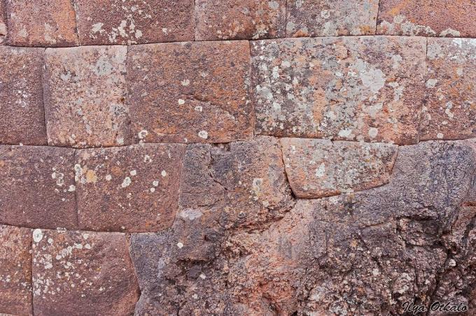 Polygonálna kamenné murivo - Zdroj: https://peru-info.me/