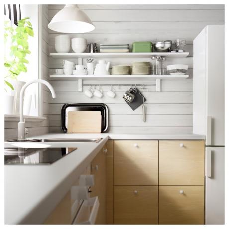 Kuchynské skrinky Ikea (36 fotografií): videonávod na inštaláciu nástenných skriniek vlastnými rukami, rozmery, cena, fotografia