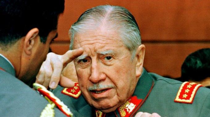 Pinochet bol napadnutý KGB.