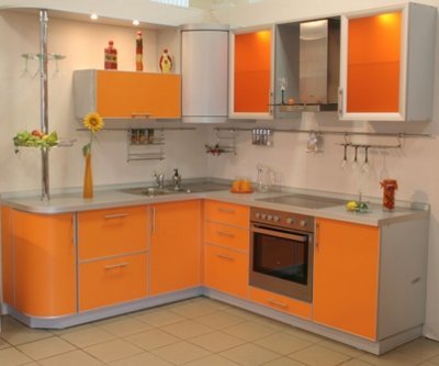 oranžový dizajn kuchyne