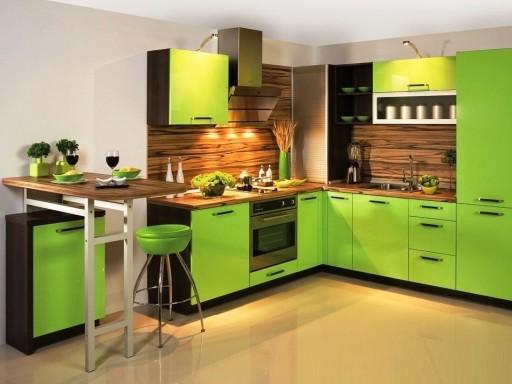 Zelená a biela kuchyňa - vápenná farba