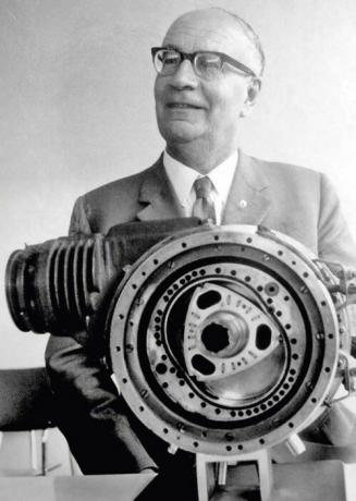 A Felix Wankel rotačný piestový motor jeho konštrukcia.