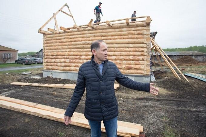 Podnikateľ Kamil Khairullin zahájená výstavba nových domov v rodnej obci Sultanov (Čeľabinsk región).