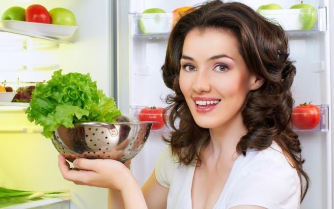 Neviete, ako udržať svoj zelený šalát čerstvý v chladničke? Prečítajte si tipy!