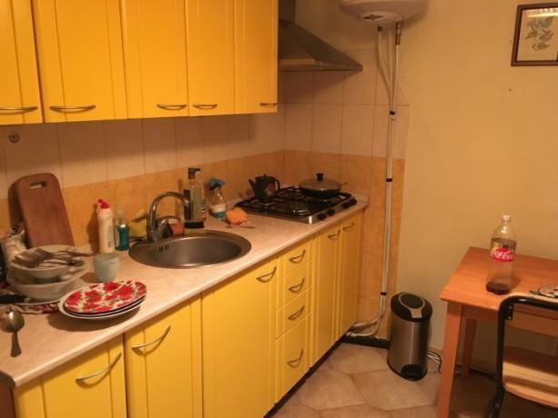 Kuchyňa v byte 32-ročného ruského menom Ivan.