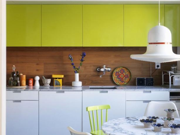 Kuchynská výzdoba a dizajn pomocou dvojfarebného headsetu