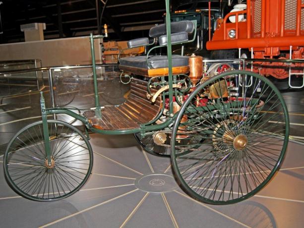 Exponát múzea - ​​svet je prvý automobil Benz Patent-Motorwagen, 1885