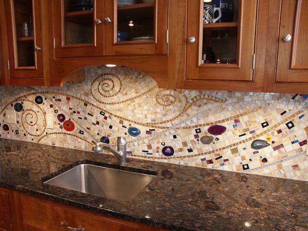 keramický panel pre kuchyňu