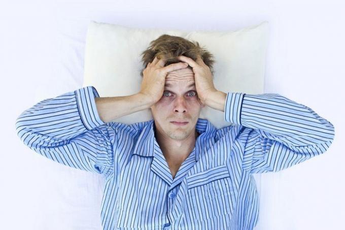 Stres počas dňa - príčinu zlého spánku v noci.