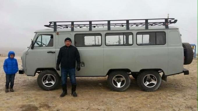 Triaxiálne UAZ, ktorý je v Mongolsku a to nie je nezvyčajné. | Foto: carakoom.com.