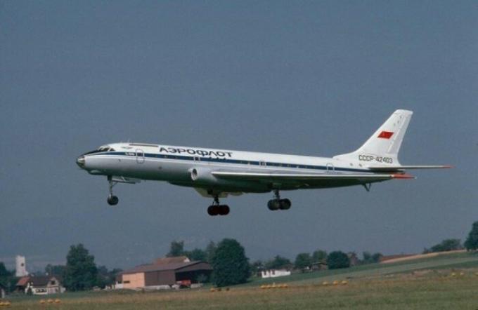 Fatálne "grab" Tu-104: obaja náhlenie a tvrdohlavosť zničil reaktívne "ruský zázrak"