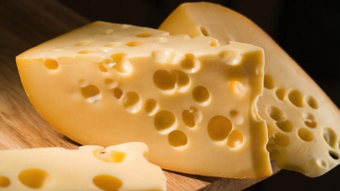 Prečo som začal zmraziť syr a ako sa potom použiť. Zdieľam svoj život hacking