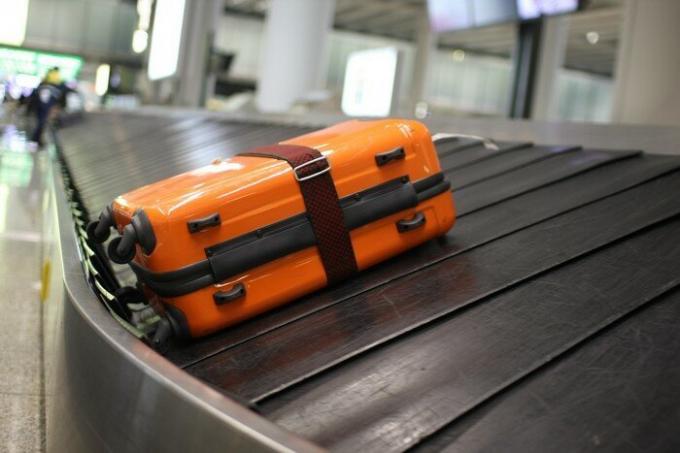 Ako nebyť voľnobeh pri čakaní na ich batožiny na letisku a dostať ju skôr ako ostatní